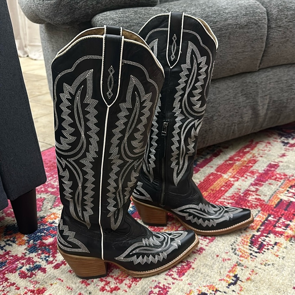 Tall Ariat Black Boots